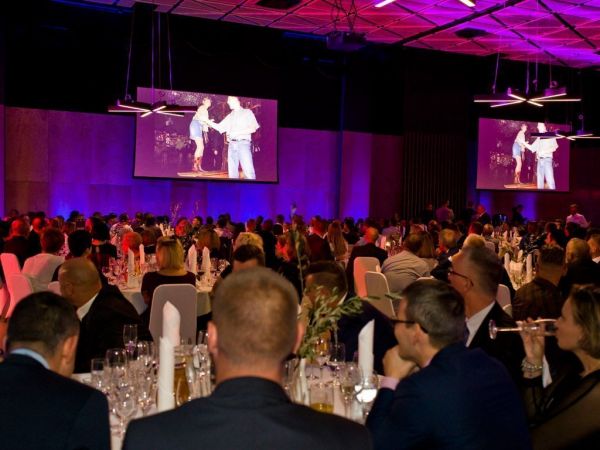 25 anni di Tubes International - celebrazione dell'anniversario