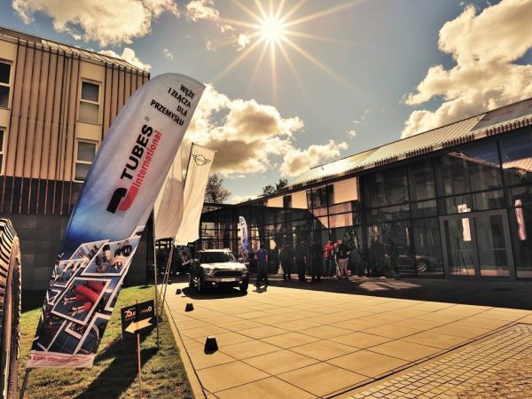 25 anni di Tubes International - celebrazione dell'anniversario