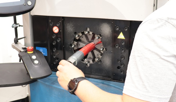produzione di tubi termoplastici assemblati