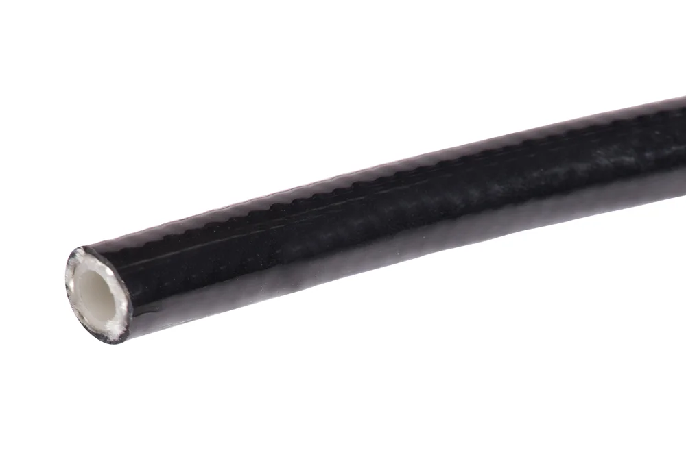 Tubo termoplastico per GPL con treccia in poliestere.